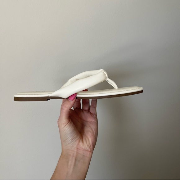 CALL IT SPRING white flip flop sandals - Picture 2 of 4